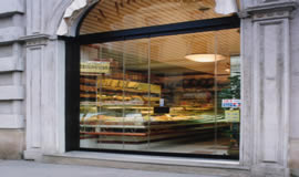 Milan-glass doors for bakeries